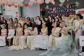 W tym roku była rywalizacja na fryzury ślubne (zdjęcia, film)-80937