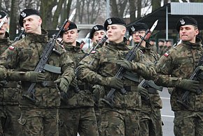 Wybrali dobrowolną służbę, złożyli przysięgę w Lesznie (zdjęcia)-81354