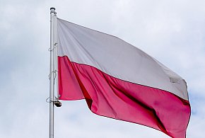 Godło i flaga mogą wyglądać inaczej. Ruszyły prace nad symbolami państwowymi-81763