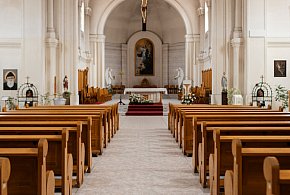 Miliony na Kościół w 2026 roku. Państwo co roku dokłada do duchownych-81976