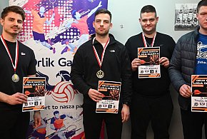 Pięć tygodni zmagań w darta na Orliku w Garzynie (zdjęcia)