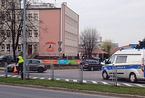 Samochód potrącił hulajnogę. 57-latek trafił do szpitala (zdjęcia)