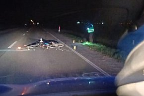 Policja szuka kierowcy. Potrącił rowerzystę i uciekł