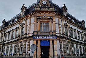 Pożegnali się z Pocztą Polską przy ulicy Słowiańskiej w Lesznie (zdjęcia)