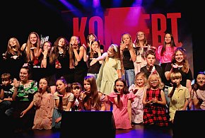 Młodzi w starych przebojach na deskach Teatru Miejskiego