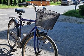 Rowerzysta uderzył w samochód. Mandat dostał wysoki (zdjęcia)