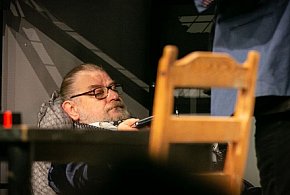 Jak to jest być aktorem? Wyślij e-maila. Scena teatru czeka