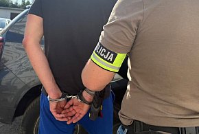 Wielokrotnie łamał sądowy zakaz. Uciekał autem przed policją (zdjęcia)