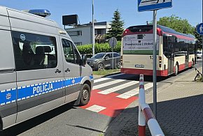 7-latek na rowerze wjechał w autobus w Lesznie. Jest w szpitalu (zdjęcia)