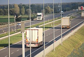 Próba samobójcza w okolicy Rawicza. Mężczyzna skoczył z wiaduktu na ekspresówkę