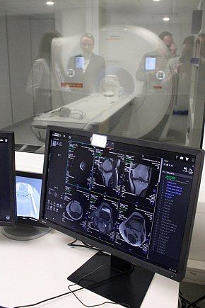 Rezonans magnetyczny w Rawiczu otwarty-11521