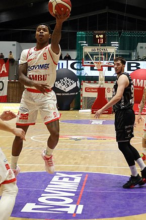 Koszykarskie emocje w Trapezie-11536