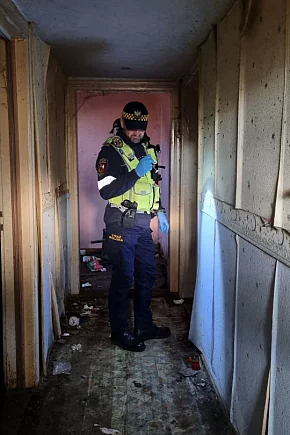 Straż Miejska w Lesznie patroluje pustostany-11550