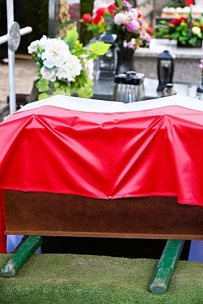 Pogrzeb żołnierza 80 lat po jego śmierci-11576