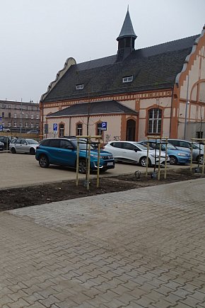 Nowy parking w centrum Leszna-11610