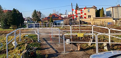Zmiany na przejeździe kolejowym w Lesznie. Zostało tylko przejście-81018