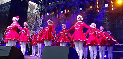 Mikołajki i Jarmark na Rynku w Lesznie (zdjęcia, filmy)-81138