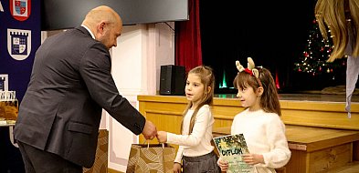 Artystów spojrzenie na Boże Narodzenie. Posypały się nagrody (zdjęcia)-81372