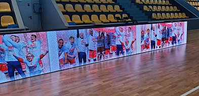 Nowe bandy ledowe w Trapezie. Wiemy, kiedy zostaną odpalone (zdjęcia)-81597