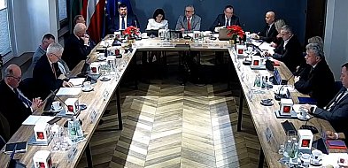 Budżet powiatu leszczyńskiego przyjęty. Tylko 3 radnych PiS było przeciw-81594