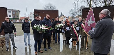 14 lutego powstała AK. Tak rocznicę obchodzono w Lesznie (zdjęcia, film)