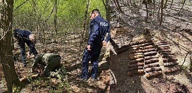 Potężny arsenał prochu i amunicji pod ziemią w Gronówku (zdjęcia)