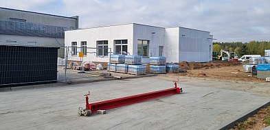 Budowa żłobka w Rydzynie. Dużo dzieje się w środku i na zewnątrz (zdjęcia, film)