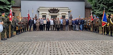 Od 25 lat kultywują tradycje ułanów (zdjęcia)