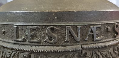 Muzeum w Lesznie pozyskało cenny dzwon. Skrywa wiele tajemnic (zdjęcia)
