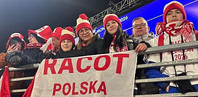 Kibice z Racotu kibicowali skoczkom. Polacy zdobyli srebrny medal! (zdjęcia)