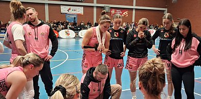 Koszykarki Lou Tęczy Leszno grały w Łodzi z Widzewem