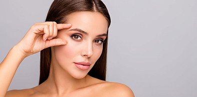 Rekonwalescencja po korekcie powiek – czego się spodziewać?