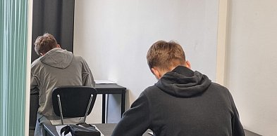 1700 osób wezwanych przed komisję. Jeśli się nie stawią zapłacą 5000 zł