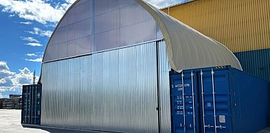 Hale namiotowe na placu budowy – zastosowanie, zalety i realne oszczędności