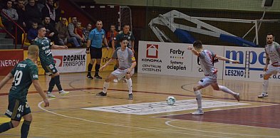 Niespodzianki w Pucharze Polski.  Legia Warszawa przyjedzie niebawem do Leszna