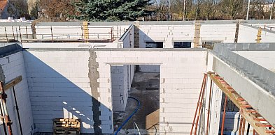 W Lesznie powstaje obiekt dla 2000 uczniów (zdjęcia, film)