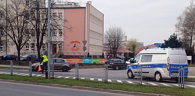 Samochód potrącił hulajnogę. 57-latek trafił do szpitala (zdjęcia)