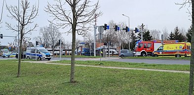 Wypadek na al. Konstytucji 3 Maja i ul. 55 Pułku Piechoty (zdjęcia)