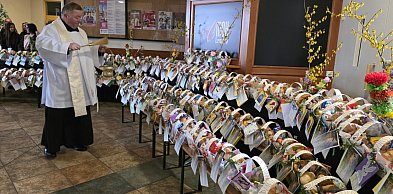 560 wielkanocnych koszyczków dla seniorów z Leszna i okolic (zdjęcia, film)