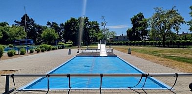 Czy tego lata bilety na pływalnię odrytą w Lesznie będą droższe niż w 2025 roku?