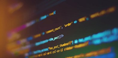 Digitalizacja dokumentów w firmie – jak przejść z papieru do chmury?