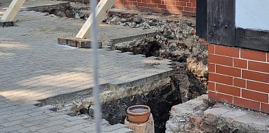 Nie bez powodu odsłonili fundamenty (zdjęcia, film)