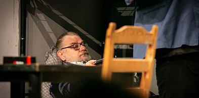 Jak to jest być aktorem? Wyślij e-maila. Scena teatru czeka