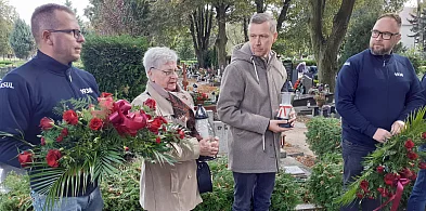 Rocznica śmierci Alfreda Smoczyka. Kwiaty na grobach żużlowców (zdjęcia, film)-78730