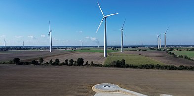 Transport elementów turbin wiatrowych na farmę wiatrową Miejska Górka-79116
