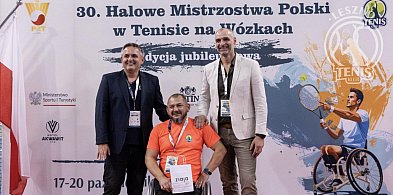 Na kortach Akwawit w Lesznie - medale rozdane, mistrzostwa zakończone-79455