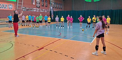 Ogólnopolska akcja w SP 9. Zajęcia prowadził były reprezentant Polski (zdjęcia)-80072