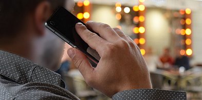 Policja w Lesznie przestrzega: możecie dostać taki telefon!-80093