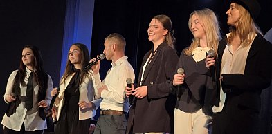 Rewelacyjny Koncert Zaduszkowy w MOK w Lesznie (zdjęcie, film)-80171