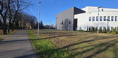 Skwer im. Marii i Lecha Kaczyńskich w Lesznie w końcu zostanie oznaczony-80528